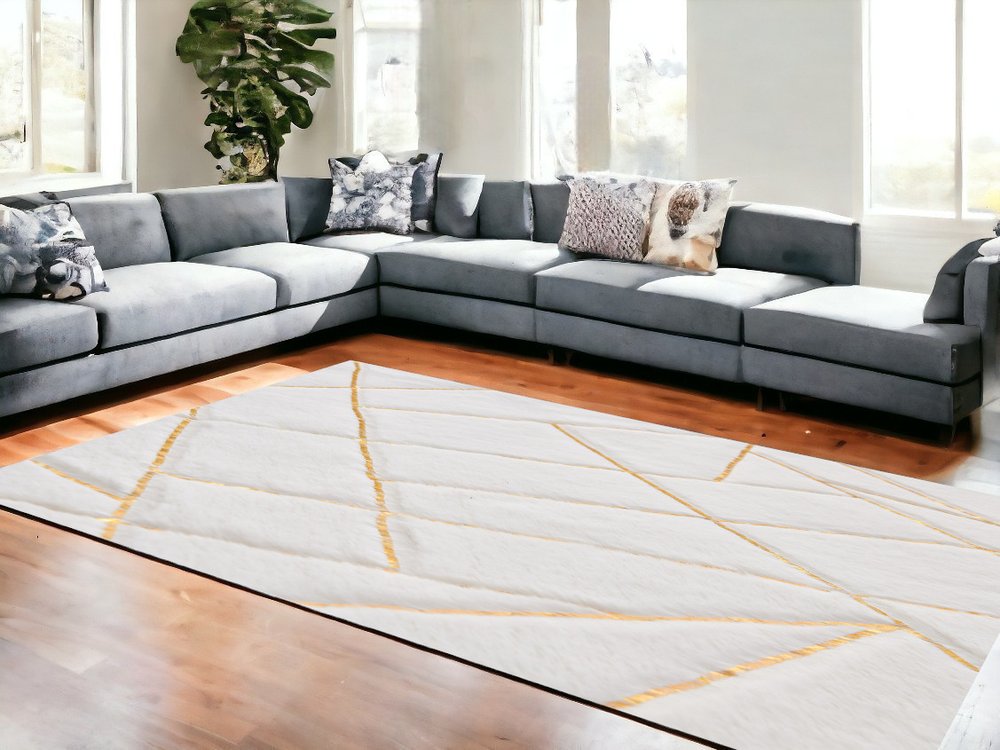 White Gold Faux Sheepskin Geometric Area Rug - 6x9 Washable | AUREMI