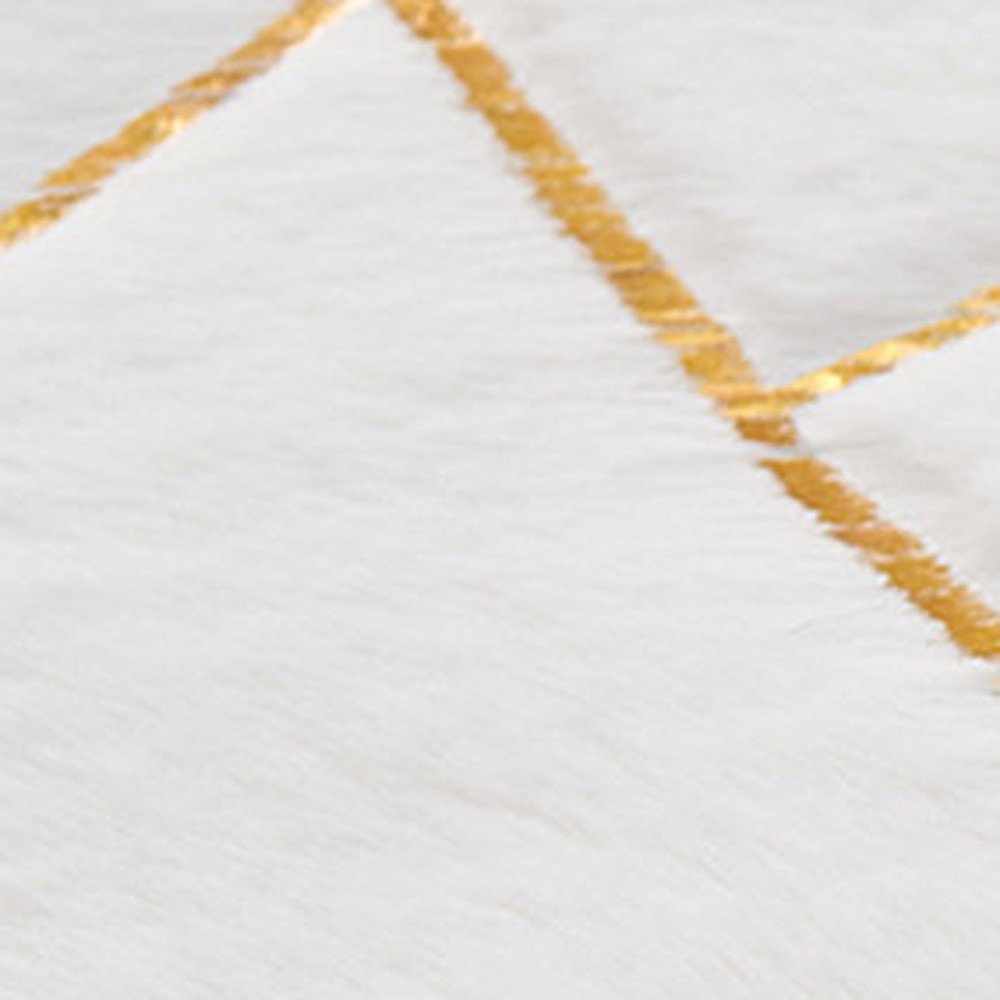 White Gold Faux Sheepskin Geometric Area Rug - 6x9 Washable | AUREMI