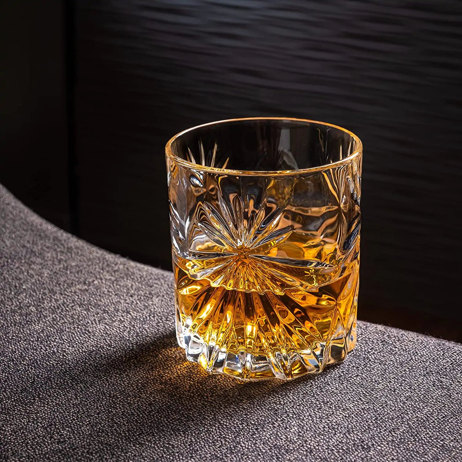 EcoLux Crystal Whiskey Glasses - Sustainable Nordic Design
