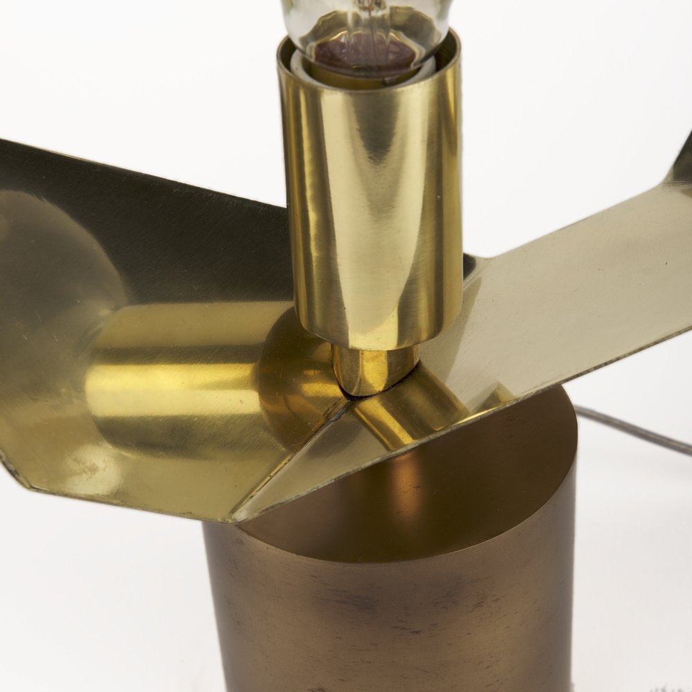 Golden Geometric Halo Table Lamp - Modern Sculptural Design