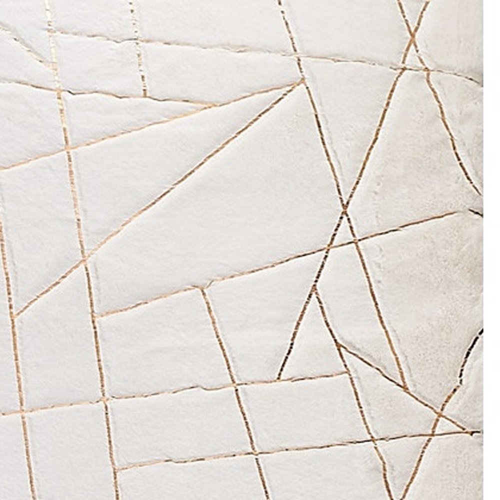 White Gold Faux Sheepskin Geometric Area Rug - 6x9 Washable | AUREMI