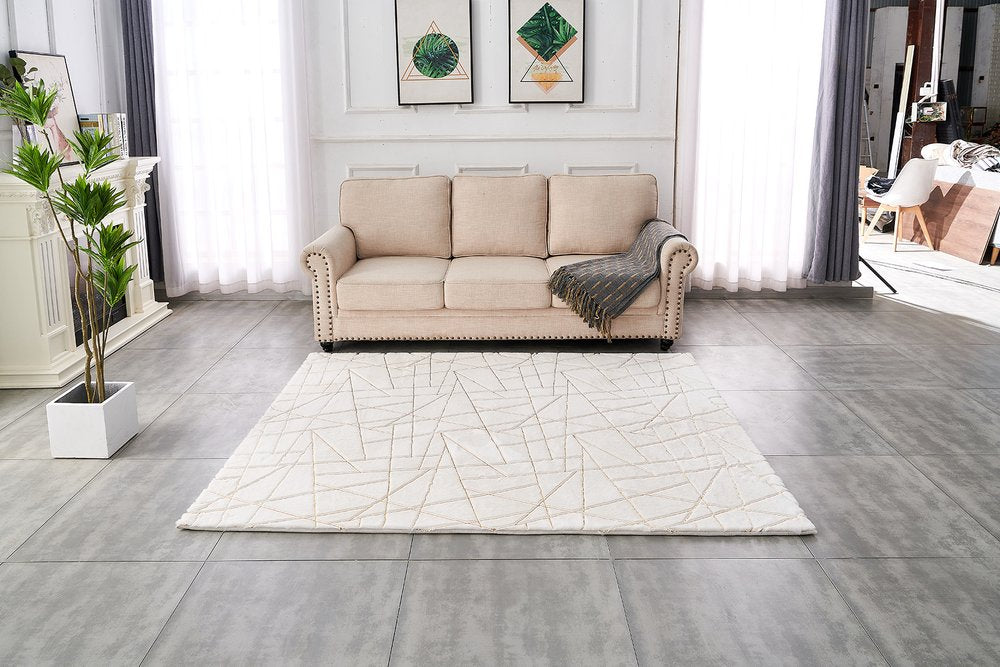 White Gold Faux Sheepskin Geometric Area Rug - 6x9 Washable | AUREMI