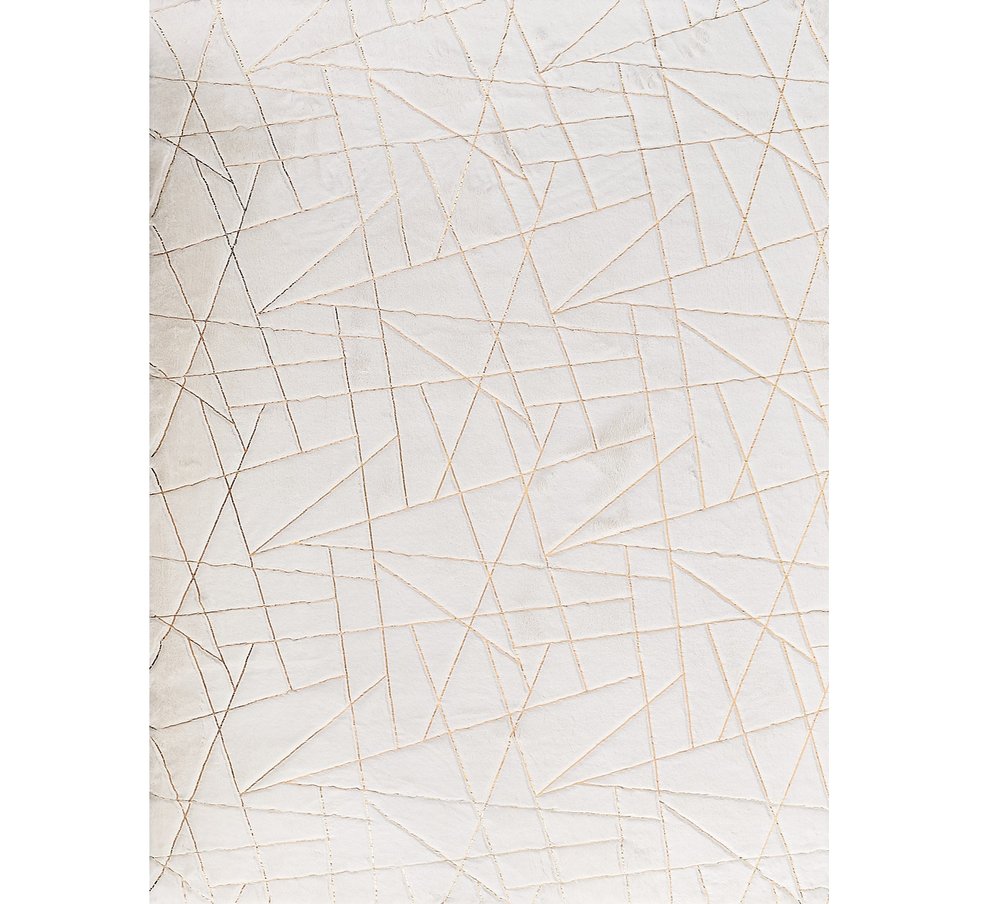 White Gold Faux Sheepskin Geometric Area Rug - 6x9 Washable | AUREMI